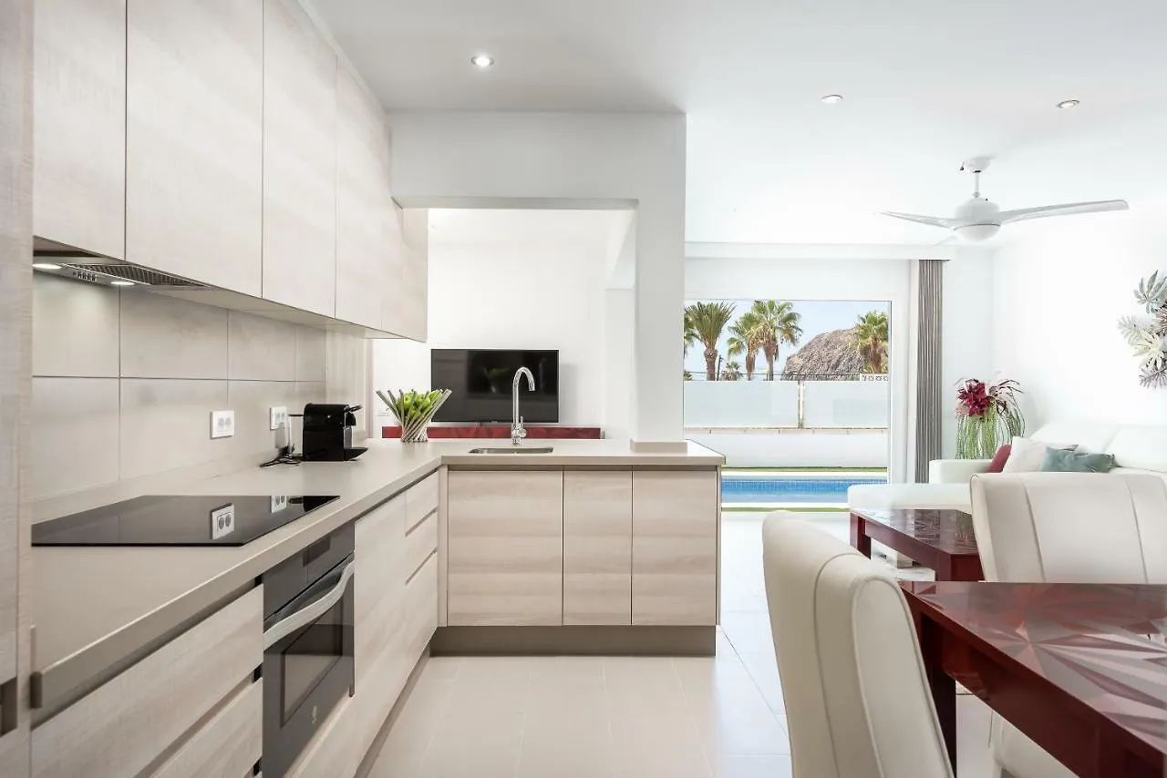Luxurious 5* Villa - 300M2 - Private Heated Pool - Garage - Wifi Palm-mar 0*,